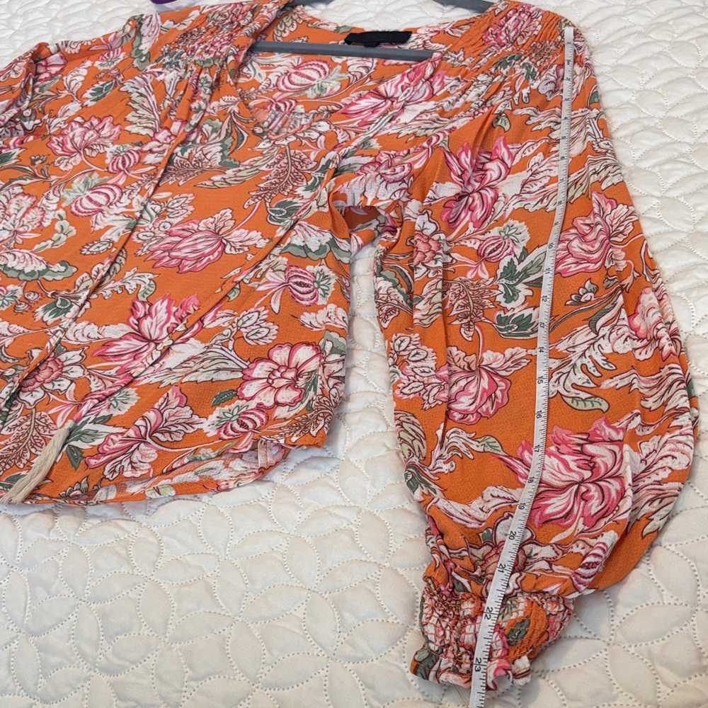 RACHEL Rachel Roy Orange Whimsical Floral LS BlouseW/Smocking Details V-Neck EUC - Picture 11 of 11